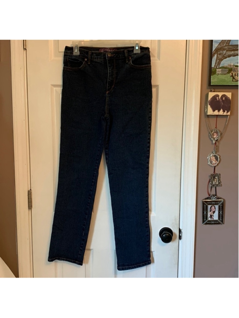 Size 6 Gloria Vanderbilt “Amanda “ jeans